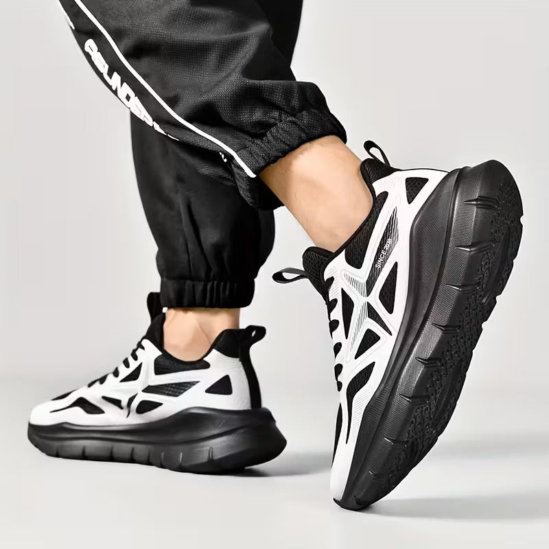 Sport Trainers – Black and White