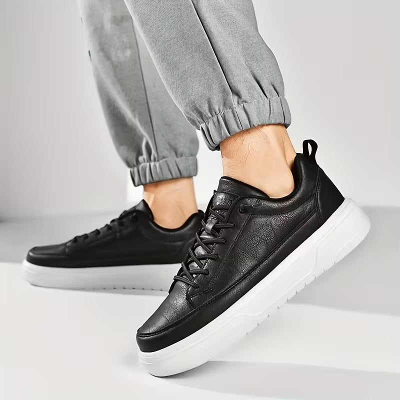 Movare Men’s Casual Trainers – Black and White