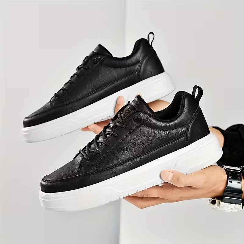 Movare Men’s Casual Trainers – Black and White